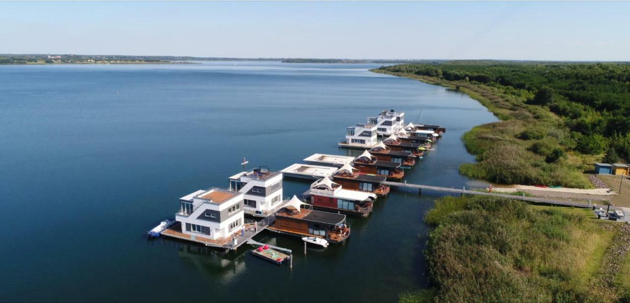 Hausboot Harmonie Hotel Bitterfeld-Wolfen Exterior photo