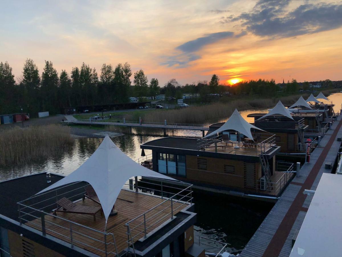 Hausboot Harmonie Hotel Bitterfeld-Wolfen Exterior photo