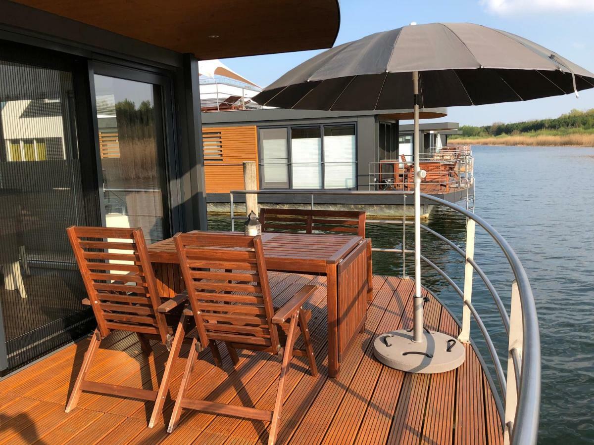 Hausboot Harmonie Hotel Bitterfeld-Wolfen Exterior photo